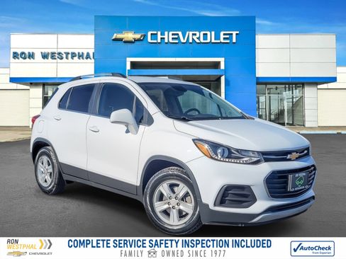 Certified 2019 Chevrolet Trax LT image 1