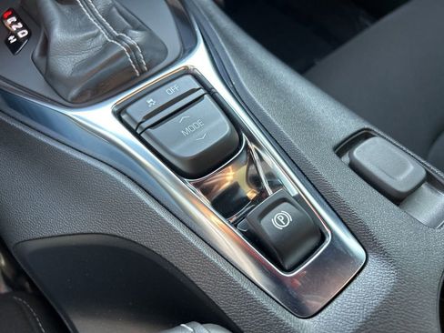 Used 2023 Chevrolet Camaro LT w/ Technology Package RWD image 32