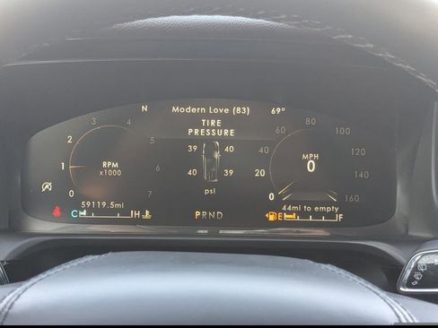 Used 2022 Lincoln Aviator AWD w/ Premium Package image 31