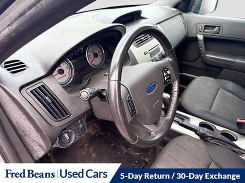 Used 2011 Ford Focus SE w/ 201A Rapid Spec Order Code FWD image 12