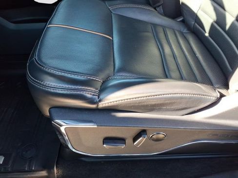 Used 2023 Ford F150 Platinum image 17