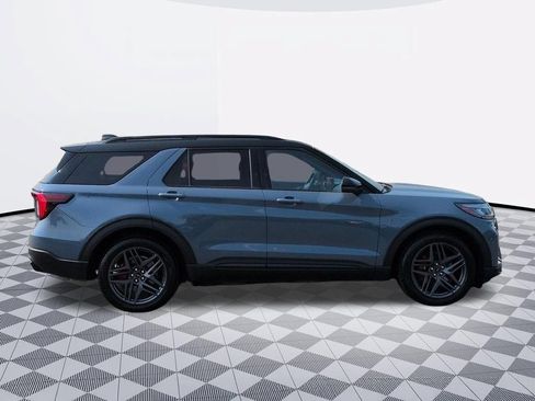Certified 2025 Ford Explorer ST AWD/4WD image 6