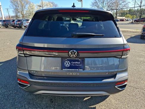 Certified 2025 Volkswagen Taos SEL w/ Black Wheel Plus Package image 5