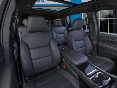 New 2026 Chevrolet Traverse LT image 16