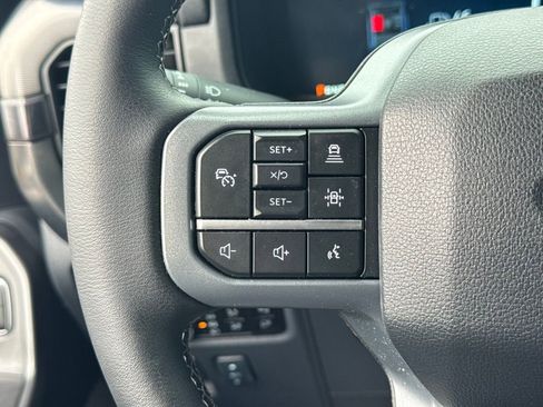 Used 2025 Ford F150 Lariat w/ Equipment Group 502A High image 28