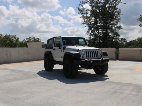 Used 2008 Jeep Wrangler X AWD/4WD image 4