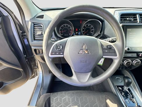 Used 2020 Mitsubishi Outlander Sport ES FWD image 11