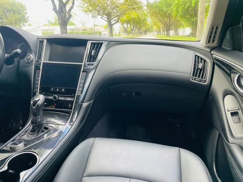 Used 2018 INFINITI Q50 Luxe w/ Essential Package (3.0T Luxe) image 13