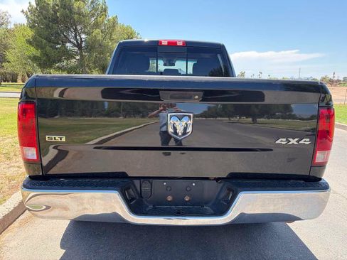 Used 2017 RAM 1500 Classic SLT AWD/4WD image 4