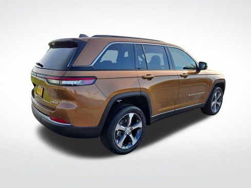 New 2026 Jeep Grand Cherokee Limited AWD/4WD image 3