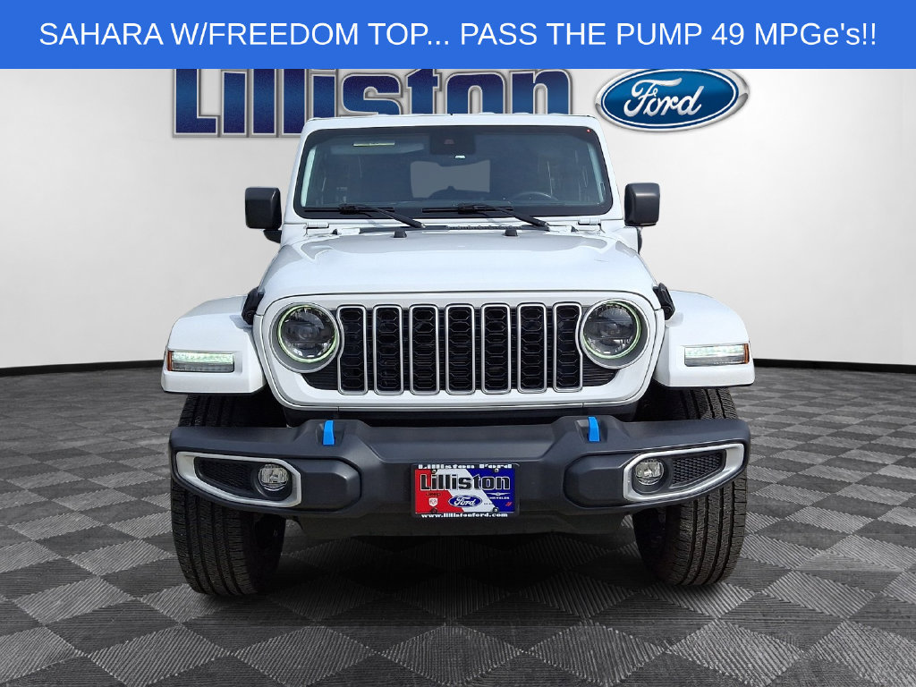 Used 2024 Jeep Wrangler Unlimited Sahara AWD/4WD image 2