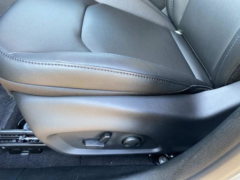 New 2026 Jeep Compass Limited image 9