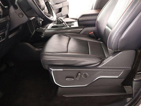 Used 2022 Ford F150 Lariat w/ Equipment Group 502A High AWD/4WD image 13