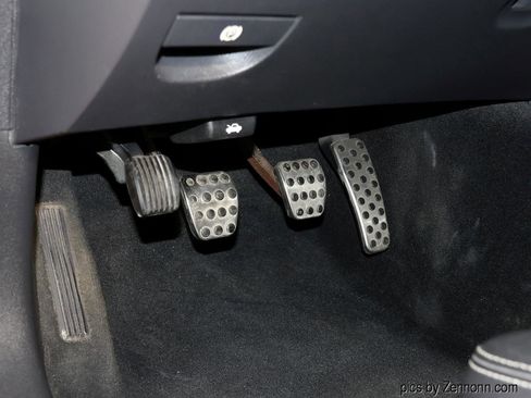 Used 2014 Dodge Challenger R/T Plus image 38