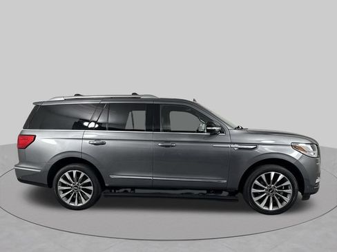 Used 2021 Lincoln Navigator Reserve AWD/4WD image 38