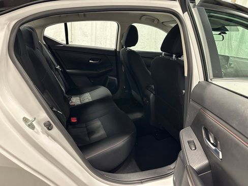 Used 2024 Nissan Sentra SR image 46