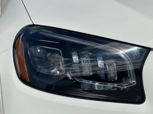 Certified 2023 Mercedes-Benz GLS 450 4MATIC image 11