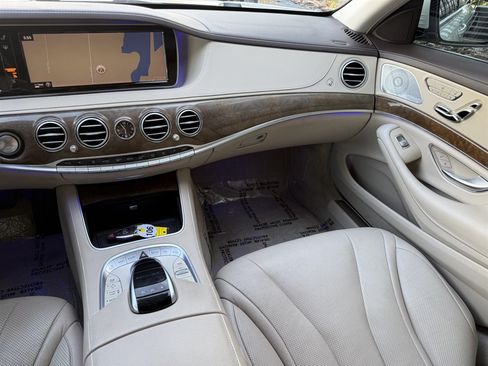 Used 2015 Mercedes-Benz S 550 Sedan image 26
