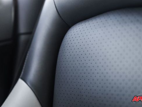 Used 2006 Chevrolet Corvette Z06 w/ Preferred Equipment Group image 23