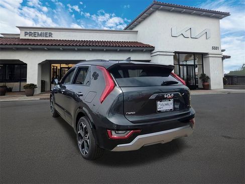 New 2025 Kia Niro SX Touring image 10