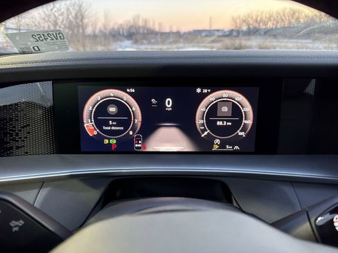 New 2026 Volkswagen Tiguan SE R-Line image 16