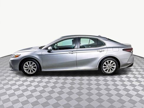 Used 2023 Toyota Camry LE image 6