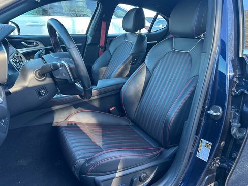 Used 2023 Genesis G70 2.0T w/ Sport Prestige Package image 13