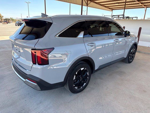 Used 2024 Kia Sorento S w/ Panoramic Sunroof Package FWD image 8