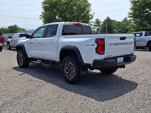 Used 2024 Chevrolet Colorado ZR2 w/ Safety Package AWD/4WD image 7