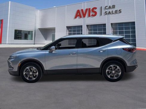 Used 2025 Chevrolet Blazer LT FWD image 10