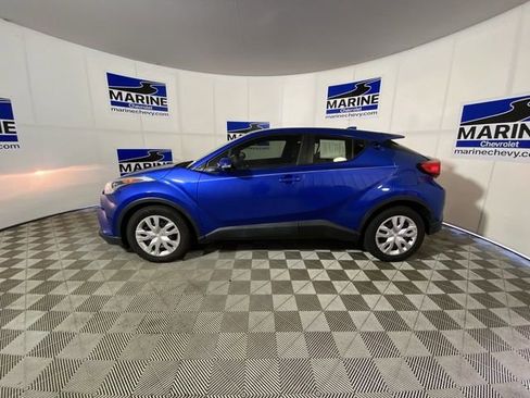 Used 2019 Toyota C-HR LE image 13