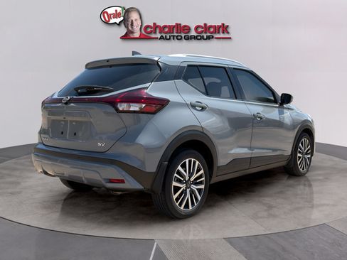 Certified 2024 Nissan Kicks SV FWD image 5