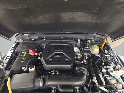 Used 2025 Jeep Wrangler Unlimited Sport S 4xe image 9