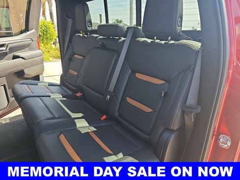 Used 2025 GMC Sierra 1500 AT4 w/ AT4 Premium Package AWD/4WD image 15