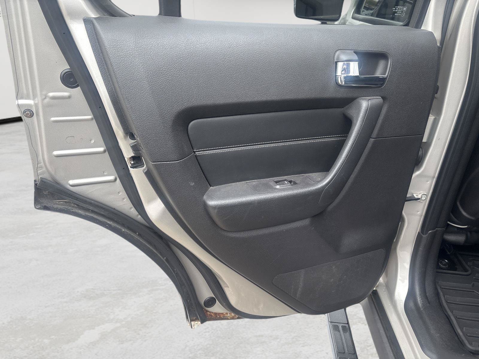 Used 2008 HUMMER H3 Luxury AWD/4WD image 17