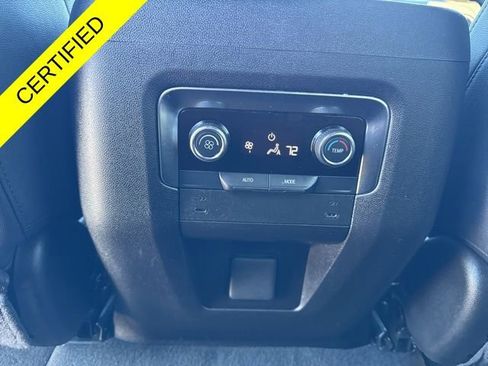 Used 2025 Chevrolet Suburban Z71 AWD/4WD image 20