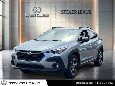 Used 2024 Subaru Crosstrek 2.0i Premium AWD/4WD image 2