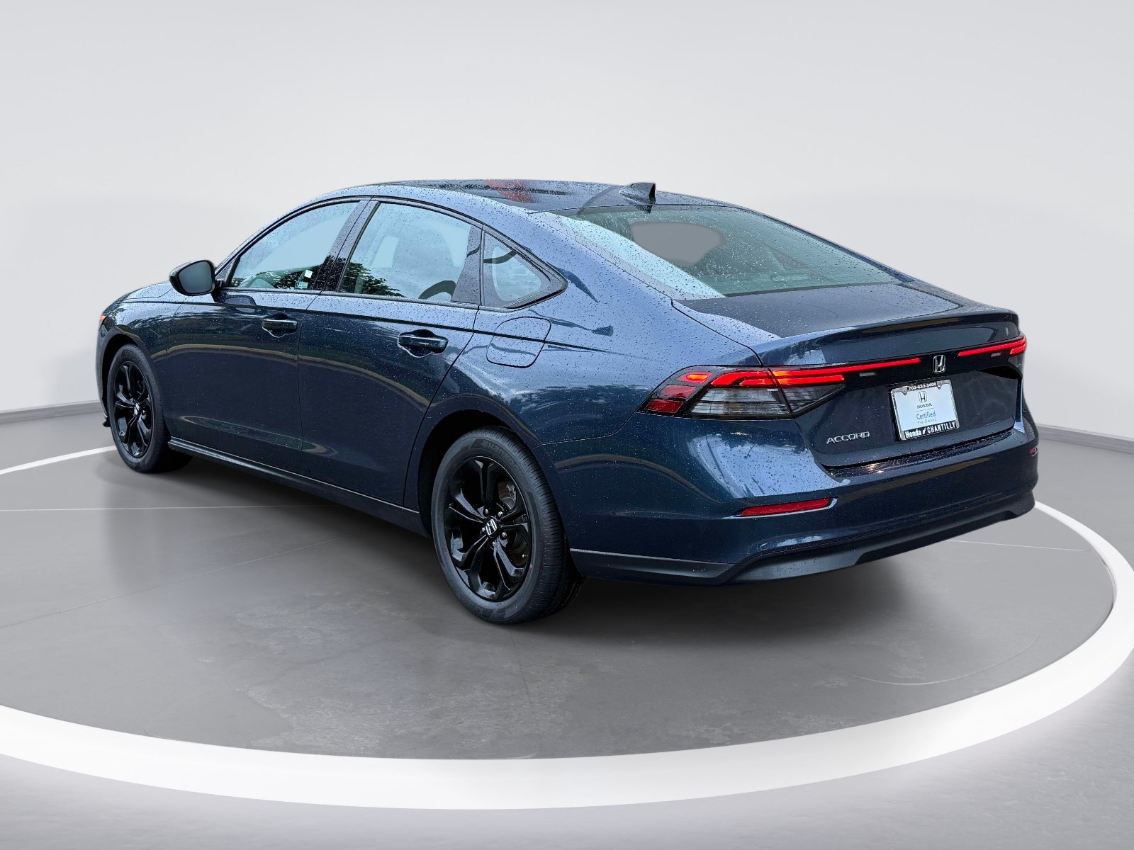Certified 2025 Honda Accord SE image 4