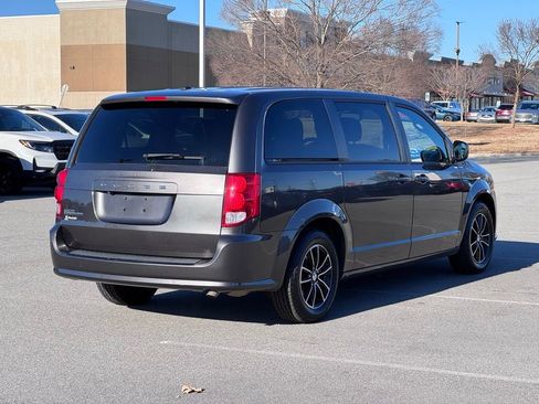Used 2019 Dodge Grand Caravan SE image 20