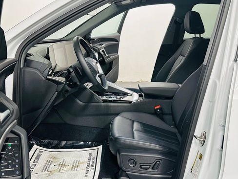 Certified 2025 Audi Q5 Premium w/ Convenience Package image 9