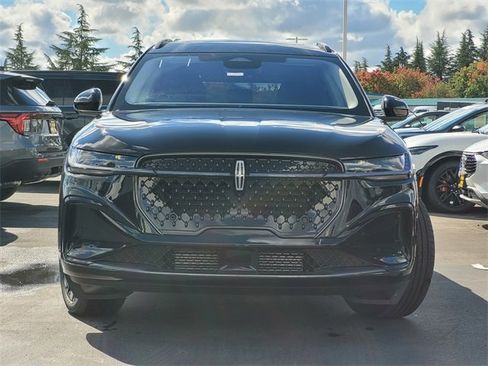 New 2026 Lincoln Nautilus Reserve w/ Jet Appearance Package image 2