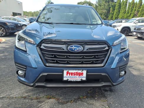Used 2023 Subaru Forester Limited AWD/4WD image 6