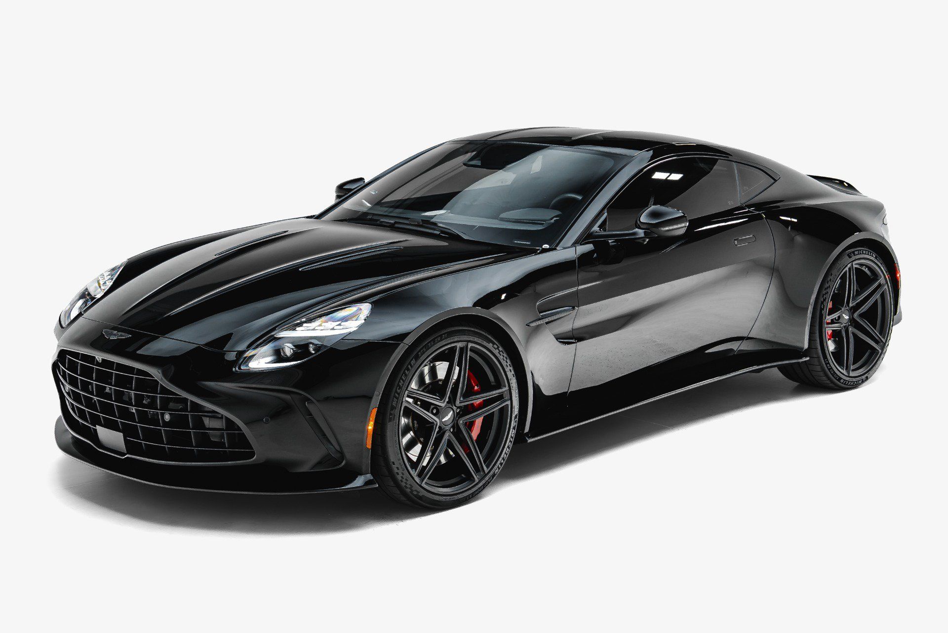 Used 2025 Aston Martin V8 Vantage Coupe RWD image 8