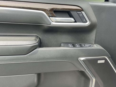 Used 2025 GMC Sierra 1500 Elevation w/ Elevation Premium Package image 17