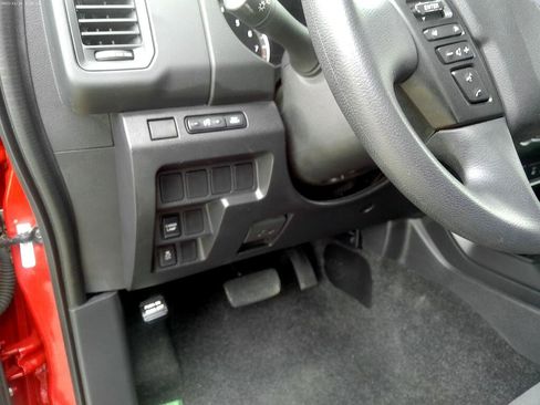 Used 2022 Nissan Frontier S image 16