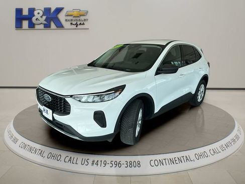 Used 2023 Ford Escape Active AWD/4WD image 3
