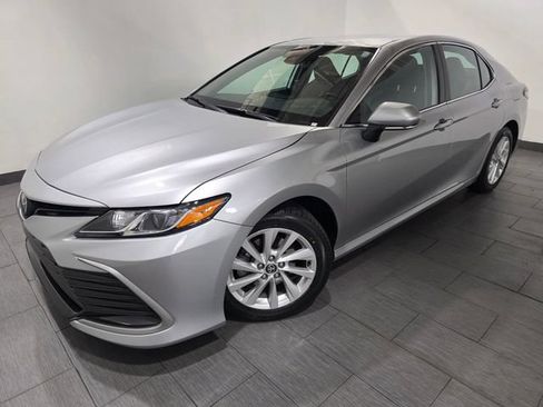 Used 2024 Toyota Camry LE w/ Convenience Package FWD image 1
