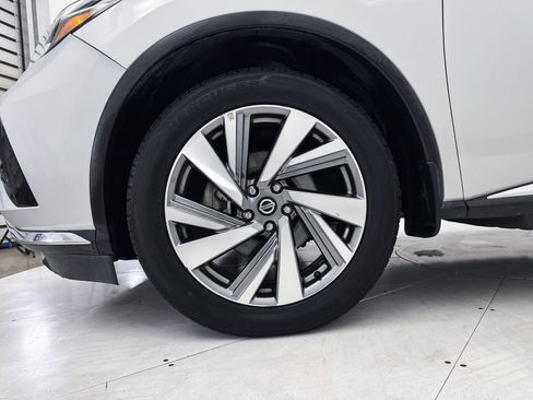Used 2020 Nissan Murano SL w/ Moonroof Package FWD image 14