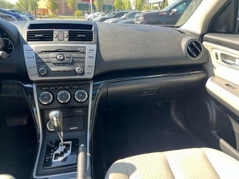 Used 2009 MAZDA MAZDA6 i Grand Touring w/ Moonroof & Bose Pkg FWD image 11