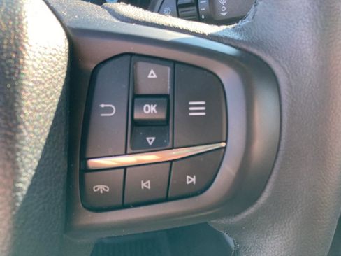 Used 2025 Ford Ranger Lariat w/ FX4 Off-Road Package image 36